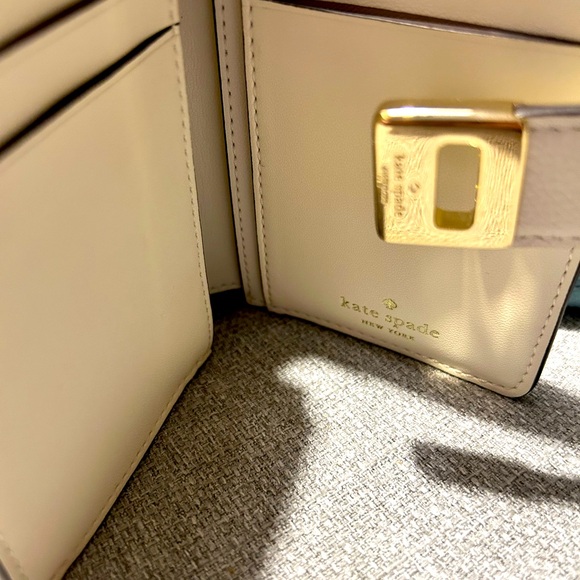 Kate Spade Wallet - Picture 4 of 4